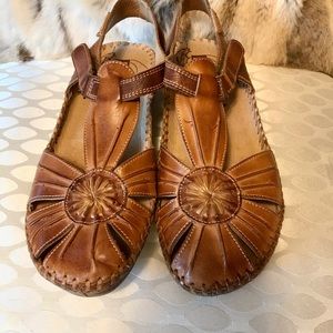 Pikolinos sandals size 6.5 Great condition Suburban or boho